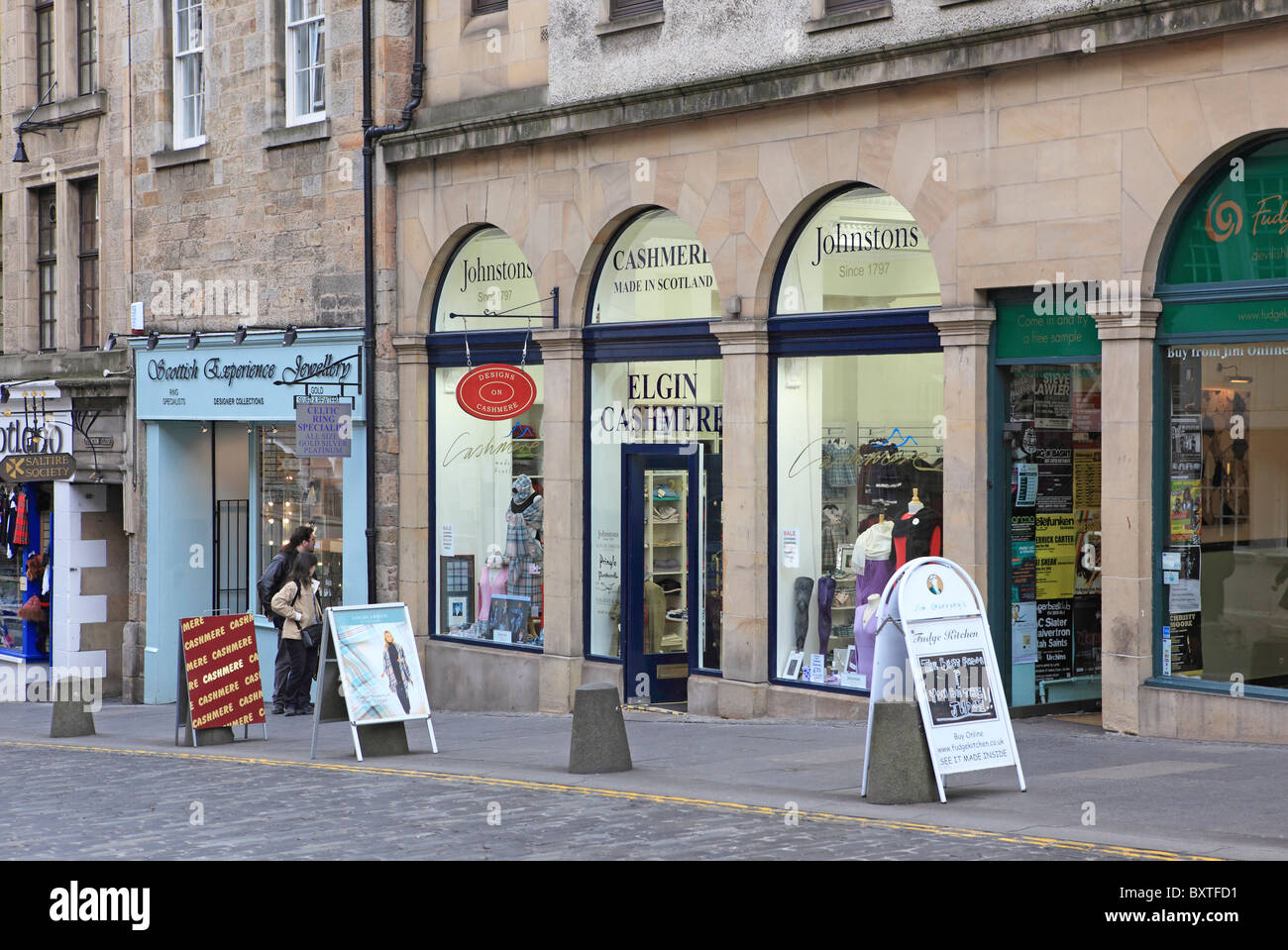 Édimbourg, le Royal Mile, Shopping Banque D'Images