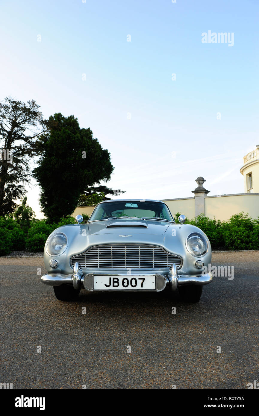 1964 James Bond 007 Goldfinger Aston Martin DB5 Banque D'Images