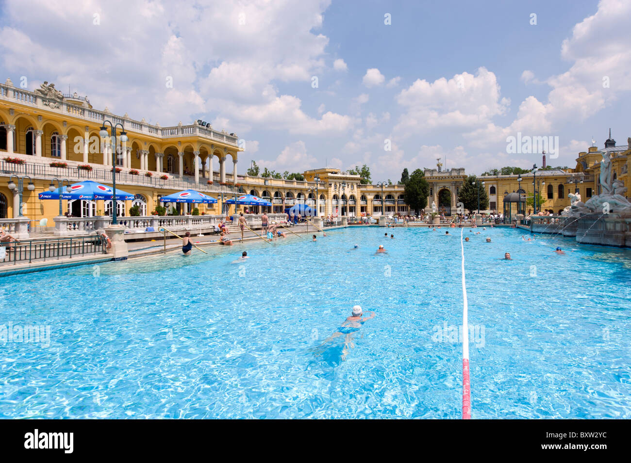 Les thermes de Szechenyi, Budapest, Hongrie Banque D'Images