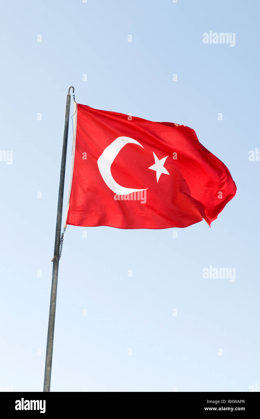 Turquie turc drapeau Drapeaux Alsancak Albayrak étoiles cresent lune rouge identity Banque D'Images