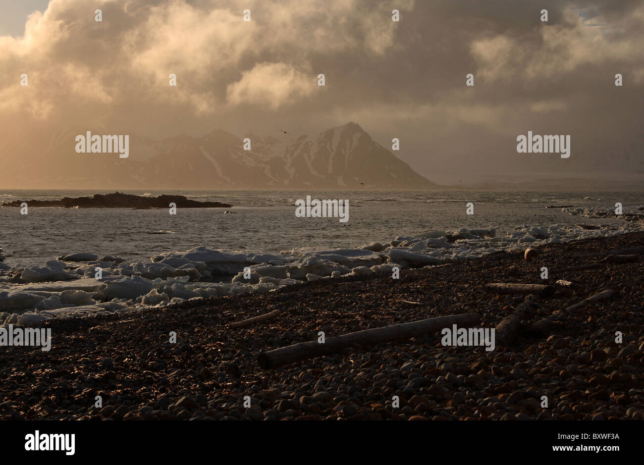Tempête sur le fjord Hornsund, Spitsbergen Banque D'Images