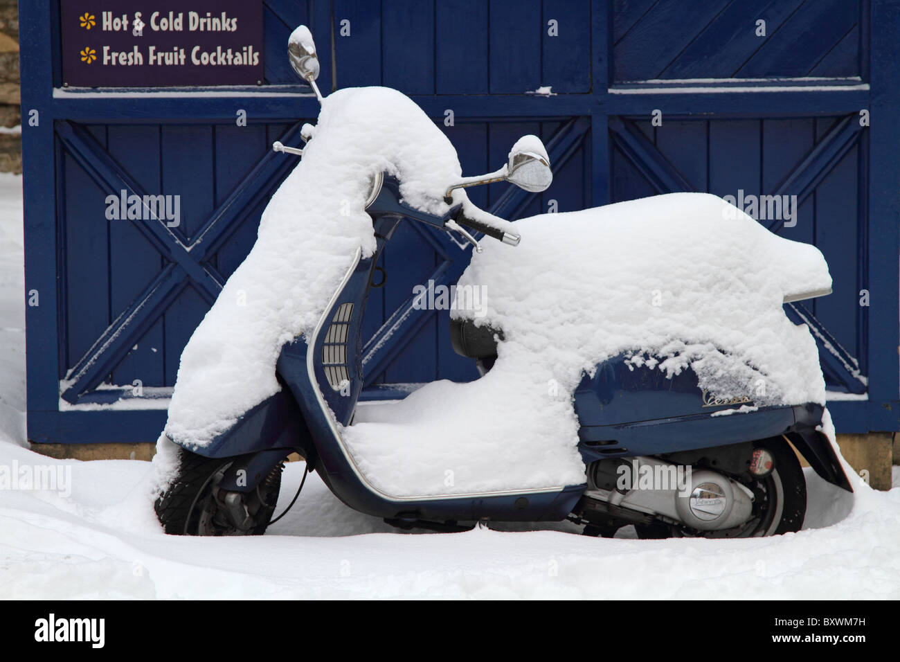 Scooter des neiges Banque de photographies et d’images à haute