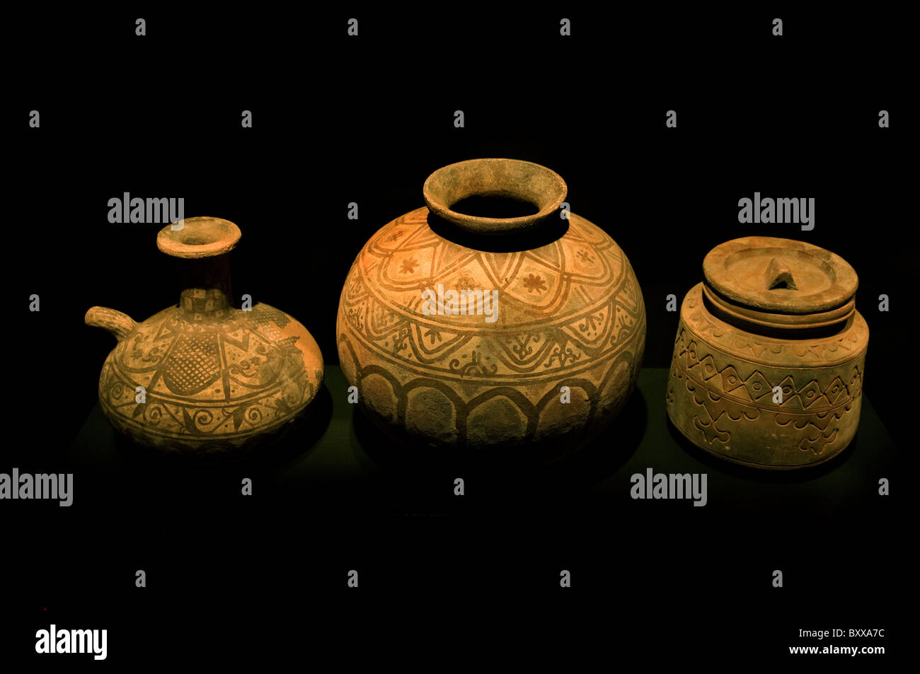 L'Indonésie Banda indonésien Maluku Tengah pots de faïence Kai îles avant 1900 Banque D'Images