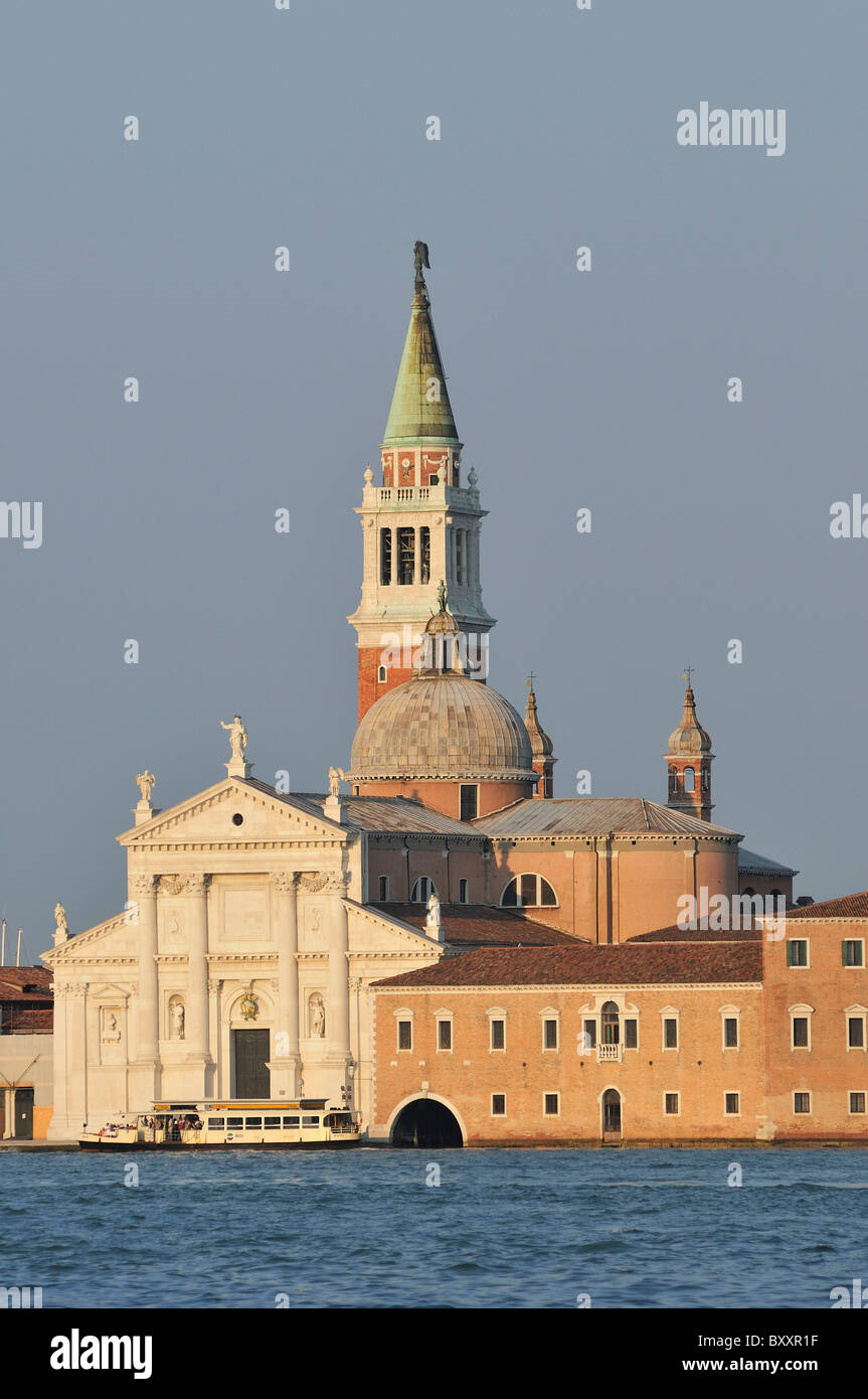Venise. L'Italie. Palladio's église de San Giorgio Maggiore (Chiesa di San Giorgio Maggiore). Banque D'Images