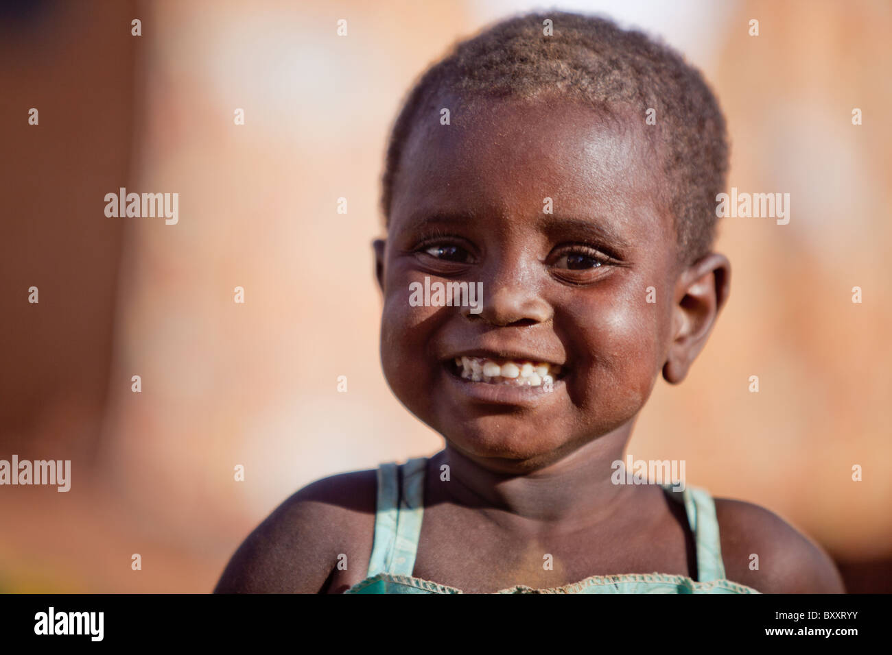 Fille peul à Djibo, le nord du Burkina Faso. Banque D'Images