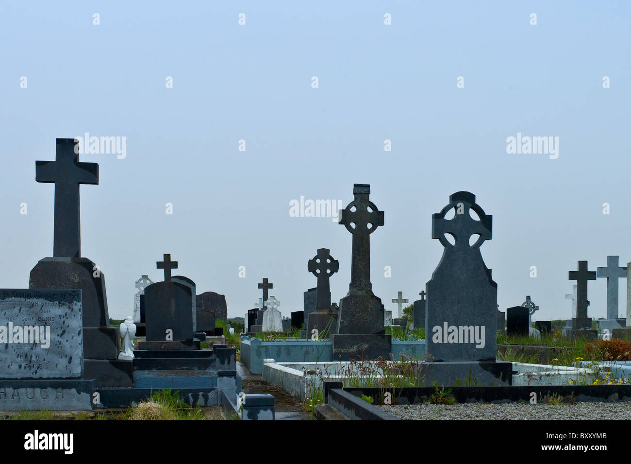 Dans Lisdeen tombes cimetière chrétien près de Kilkee, comté de Clare, à l'ouest de l'Irlande Banque D'Images