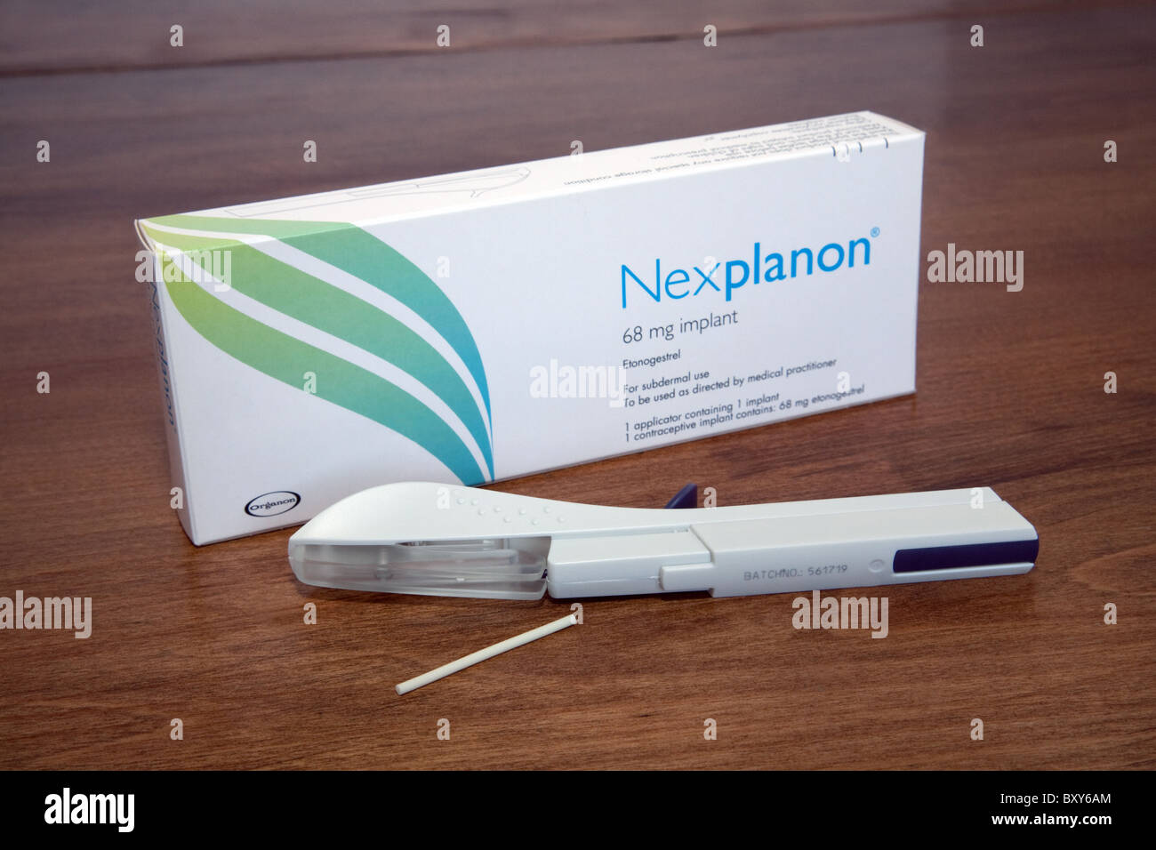 La femelle Nexplanon implant contraceptif de longue durée de contraception réversible de longue durée d'action Banque D'Images