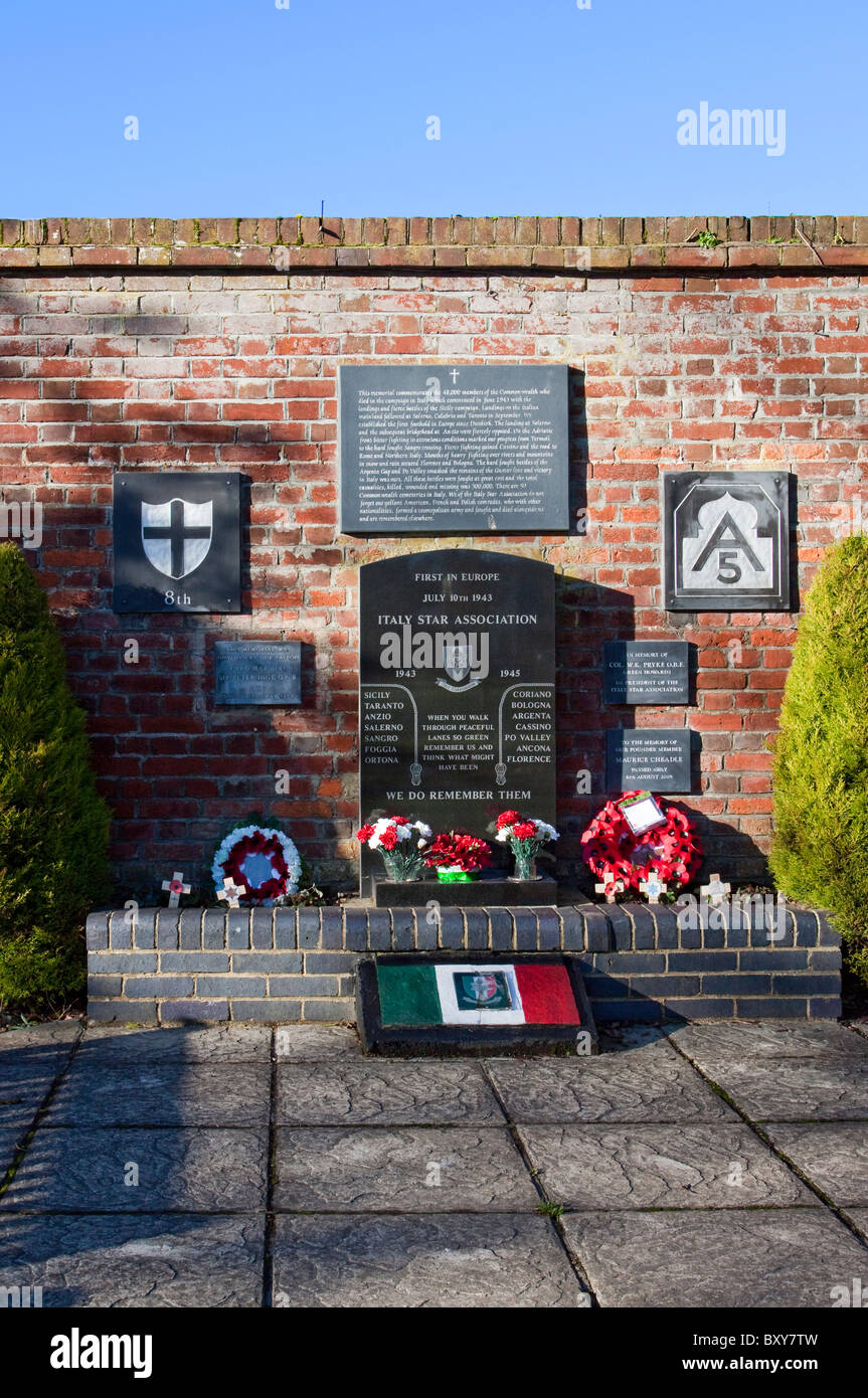 L'étoile d'Italie Memorial Association dans le Westgate Gardens, Canterbury, Kent, Angleterre Banque D'Images