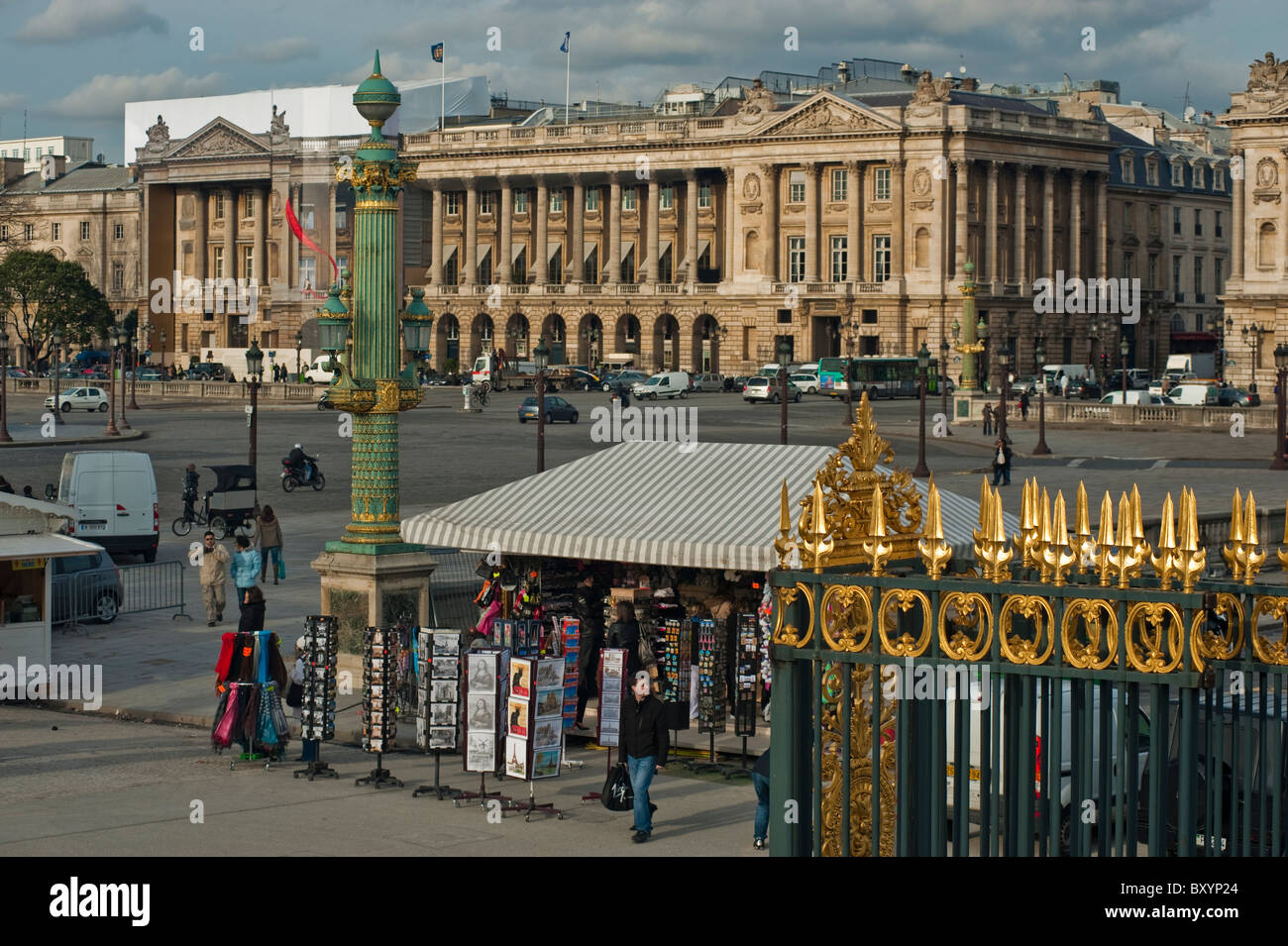 Paris, France, vue grand angle, scènes de rue, monuments historiques français, place de la Concorde, vue sur Hôtel de luxe de Crillon, architecture Banque D'Images