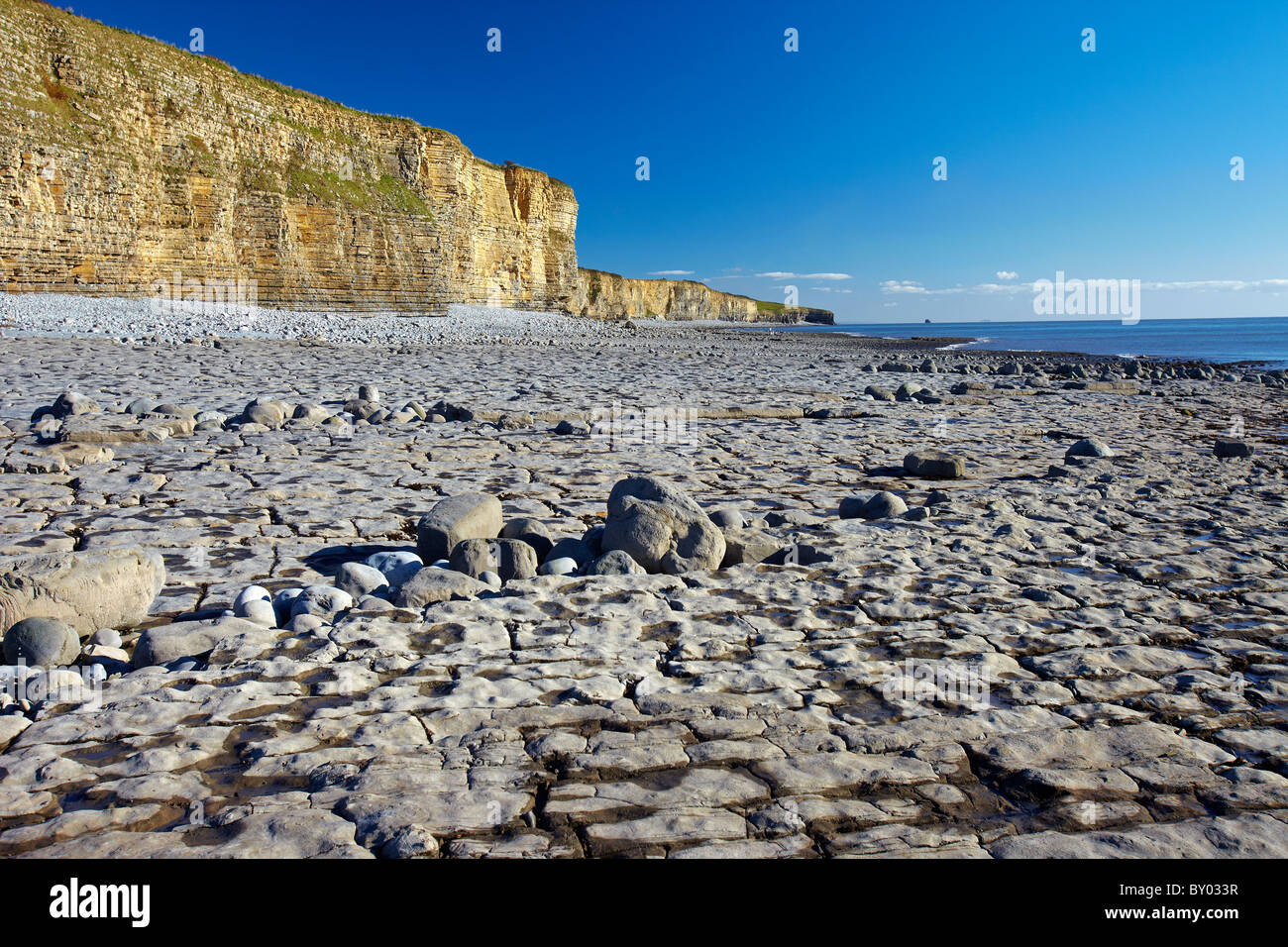 Plage rocheuse à Llantwit Major, la côte du Glamorgan, Glamorgan, Pays de Galles, Royaume-Uni Banque D'Images