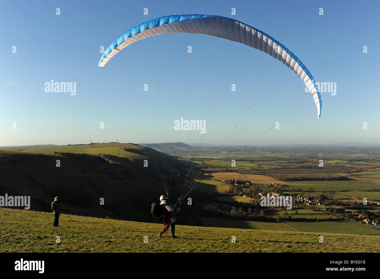 Parapente à Devils Dyke près de Brighton Sussex UK sur un jour d'hiver ensoleillé Banque D'Images