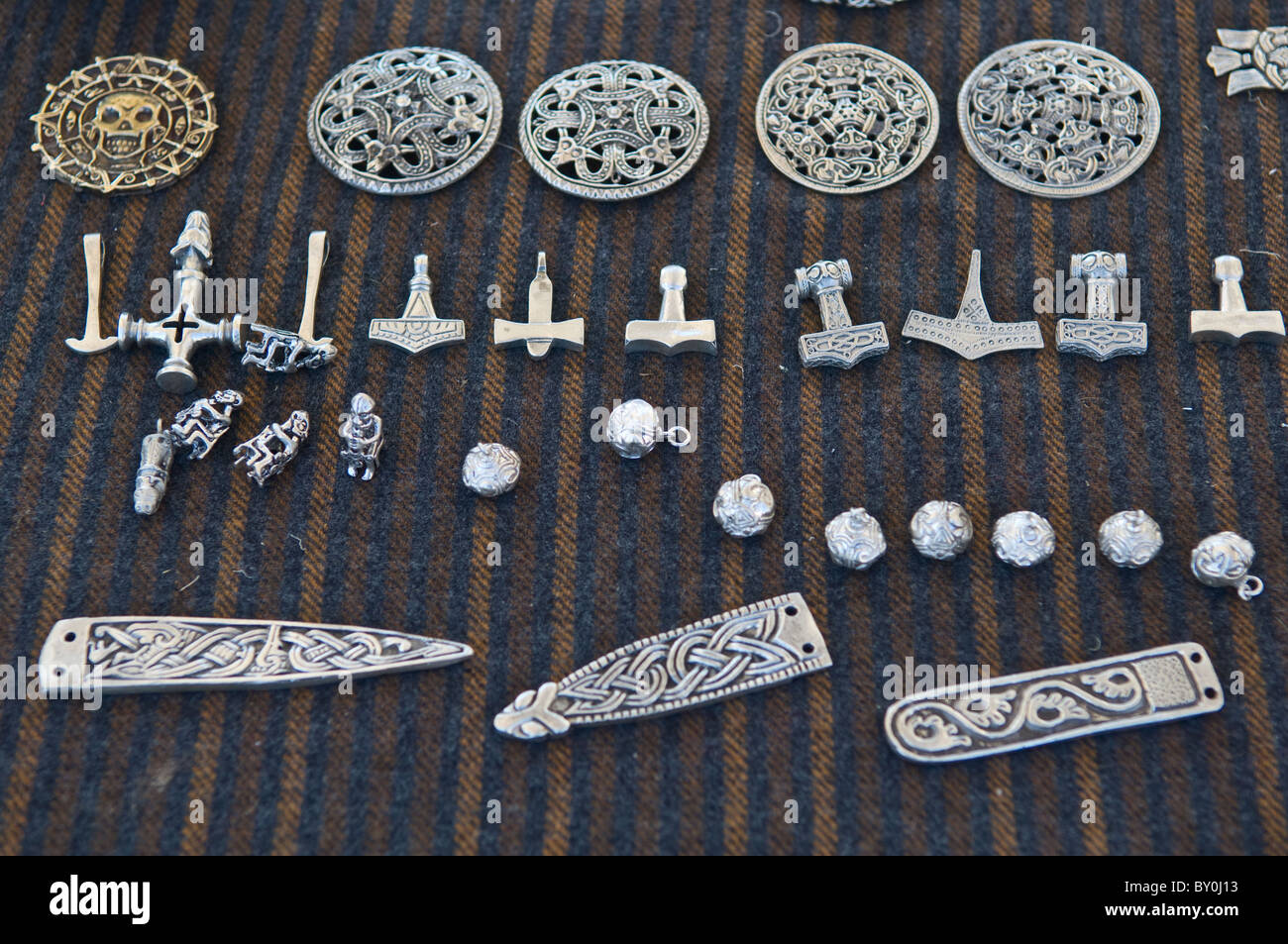 Close-up de bijoux Viking en argent Photo Stock - Alamy