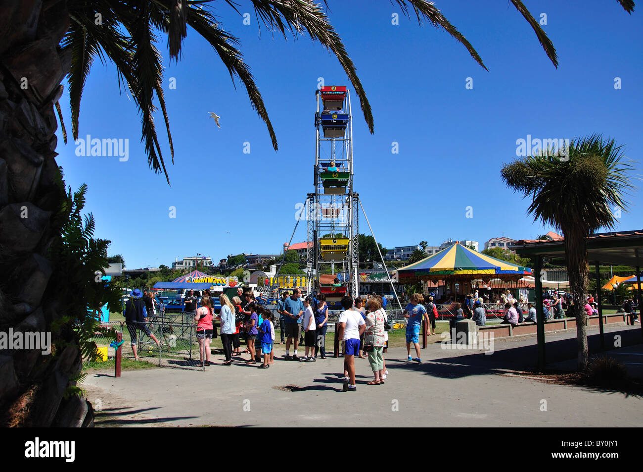 Manèges au Caroline Bay Festival, Caroline Bay, Timaru (te Tihi-o-Maru), Canterbury, Île du Sud, nouvelle-Zélande Banque D'Images