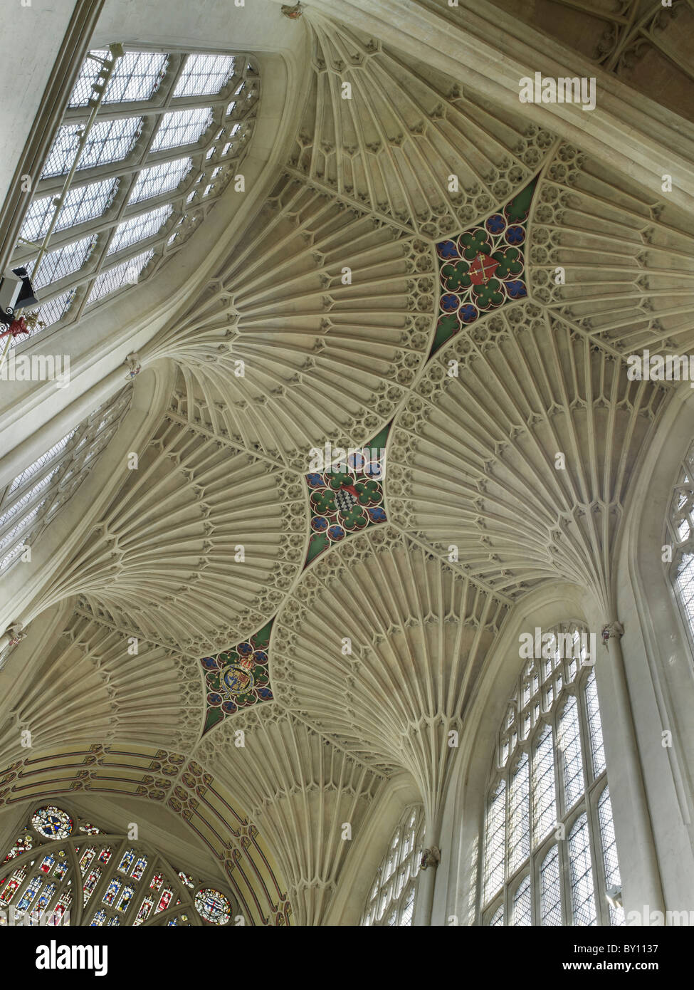 L'Abbaye de Bath, xvie siècle en voltige ventilateur Quire (choeur), conçu par William et Robert Vertue, maîtres maçons à Henry VII Banque D'Images