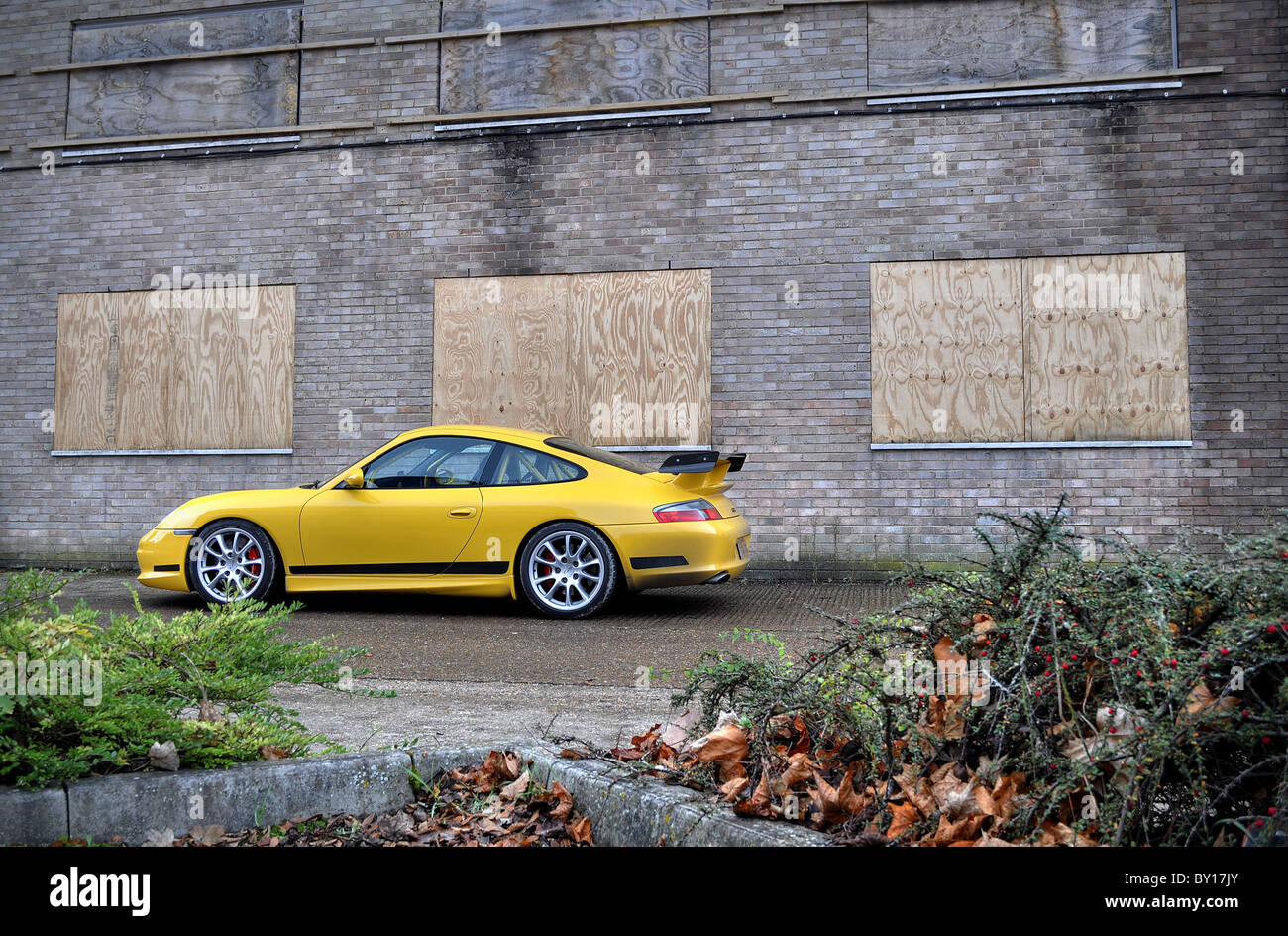 Porsche 911 GT3 jaune Banque D'Images