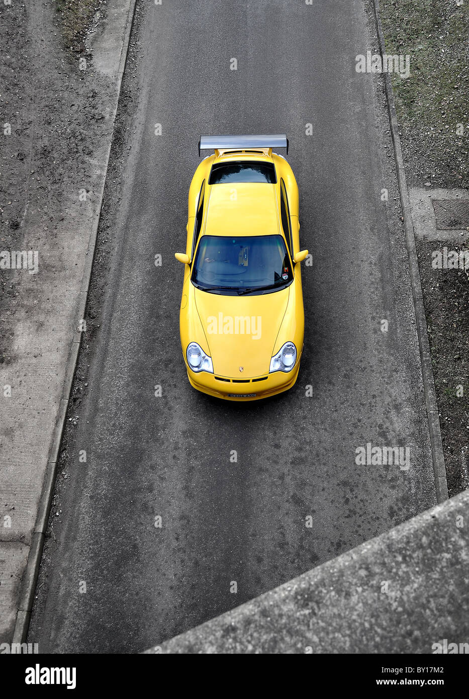 Porsche 911 GT3 jaune Banque D'Images