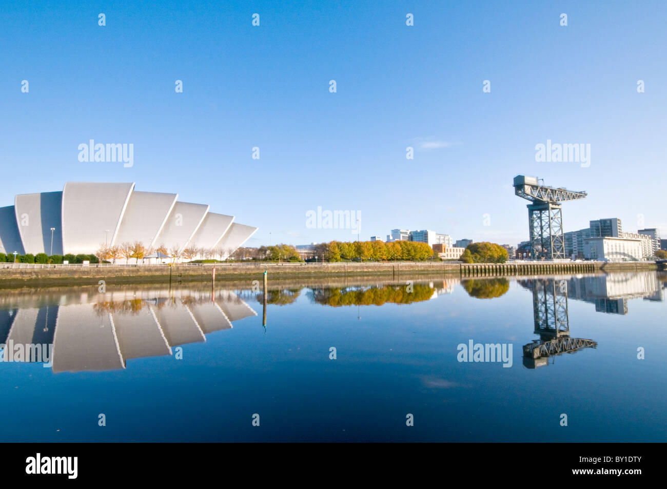 SECC, Armadillo & Finnieston Crane River Clyde en Écosse Glasgow Automne Banque D'Images