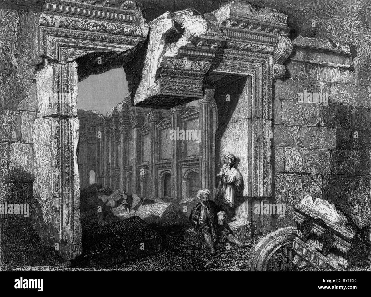 La porte au Temple de Jupiter, Baalbec, Liban ; 19e siècle ; l'illustration en noir et blanc Banque D'Images