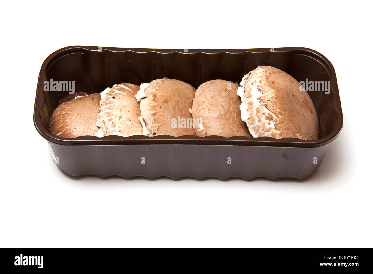 Fort de champignons portobello isolated on a white background studio. Banque D'Images