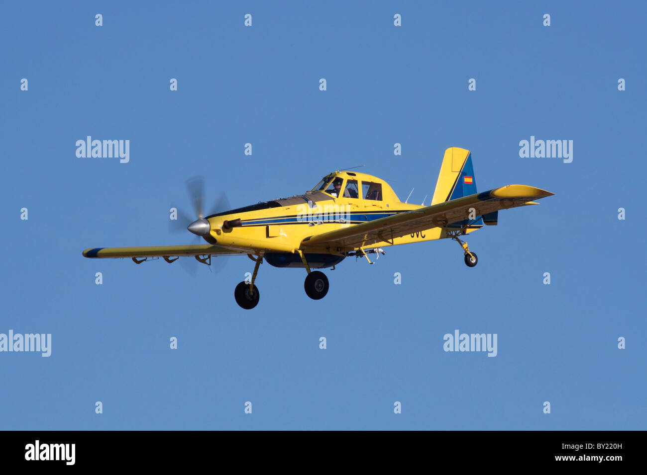 Le tracteur à l'air et de lutte contre les incendies-802 avion-récolte Banque D'Images