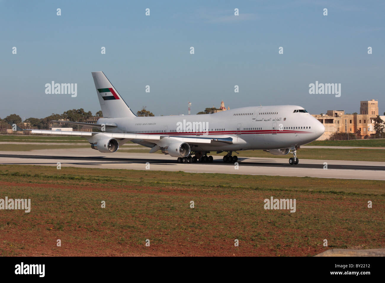 Boeing 747-400 de Dubai Air Wing de transport VIP au décollage Banque D'Images