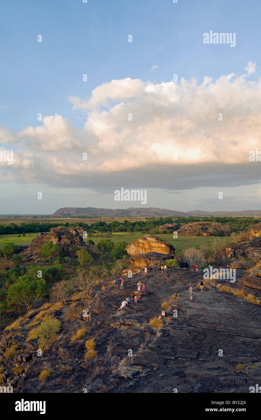 L'Australie, Territoire du Nord, le Parc National de Kakadu Ubirr,. Coucher de soleil sur le site d'Ubirr Autochtones sacrée, donnant sur la Banque D'Images