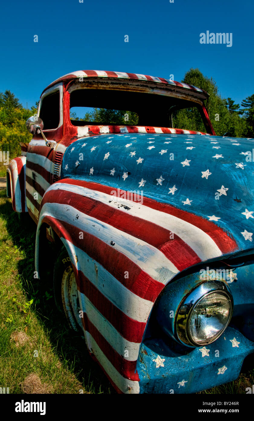 Ancienne peinture unique camion Ford USA Flag artwork Rockland Maine rayures art texture stars Banque D'Images