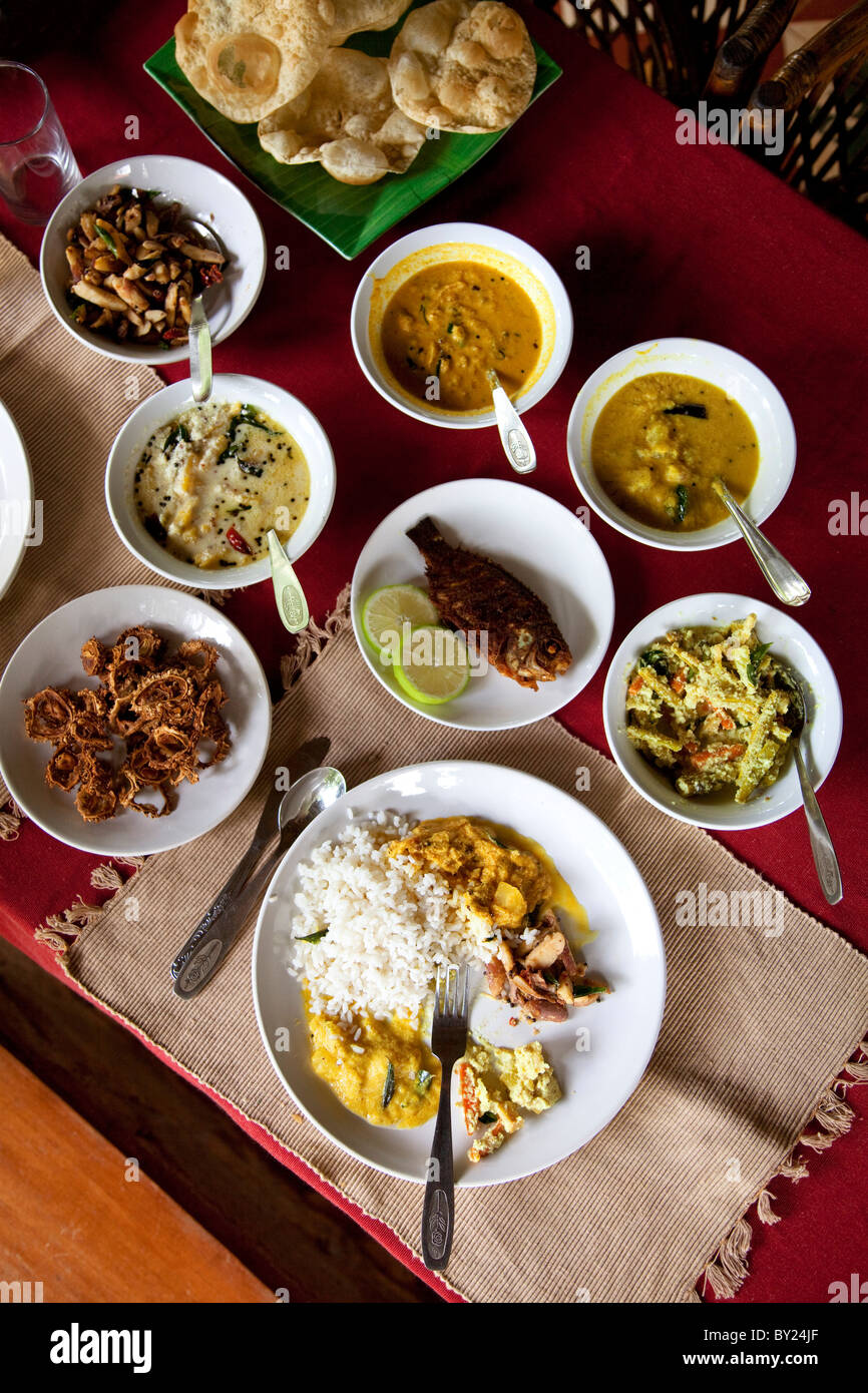 L'Inde, Palakkad. La cuisine indienne traditionnelle du Sud. Banque D'Images