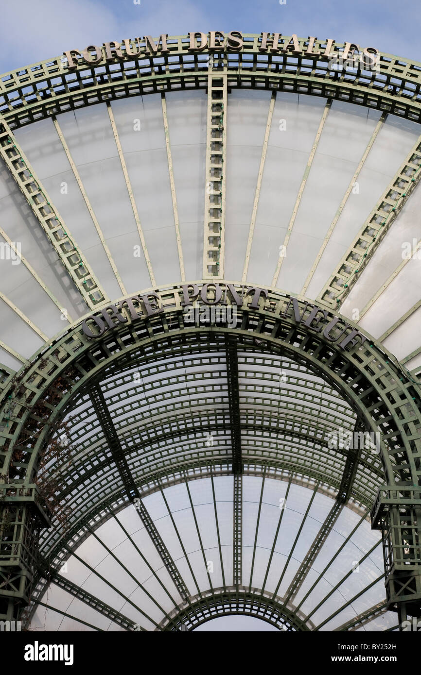 Forum des Halles Shopping Mall entrée dans Paris, France Banque D'Images