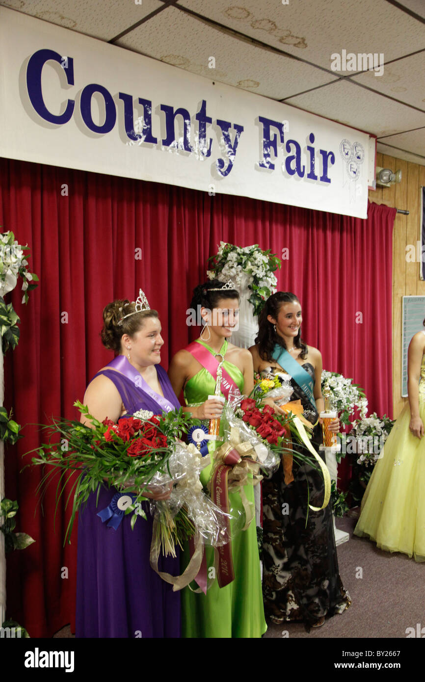 Country Fair pageant queens Banque D'Images