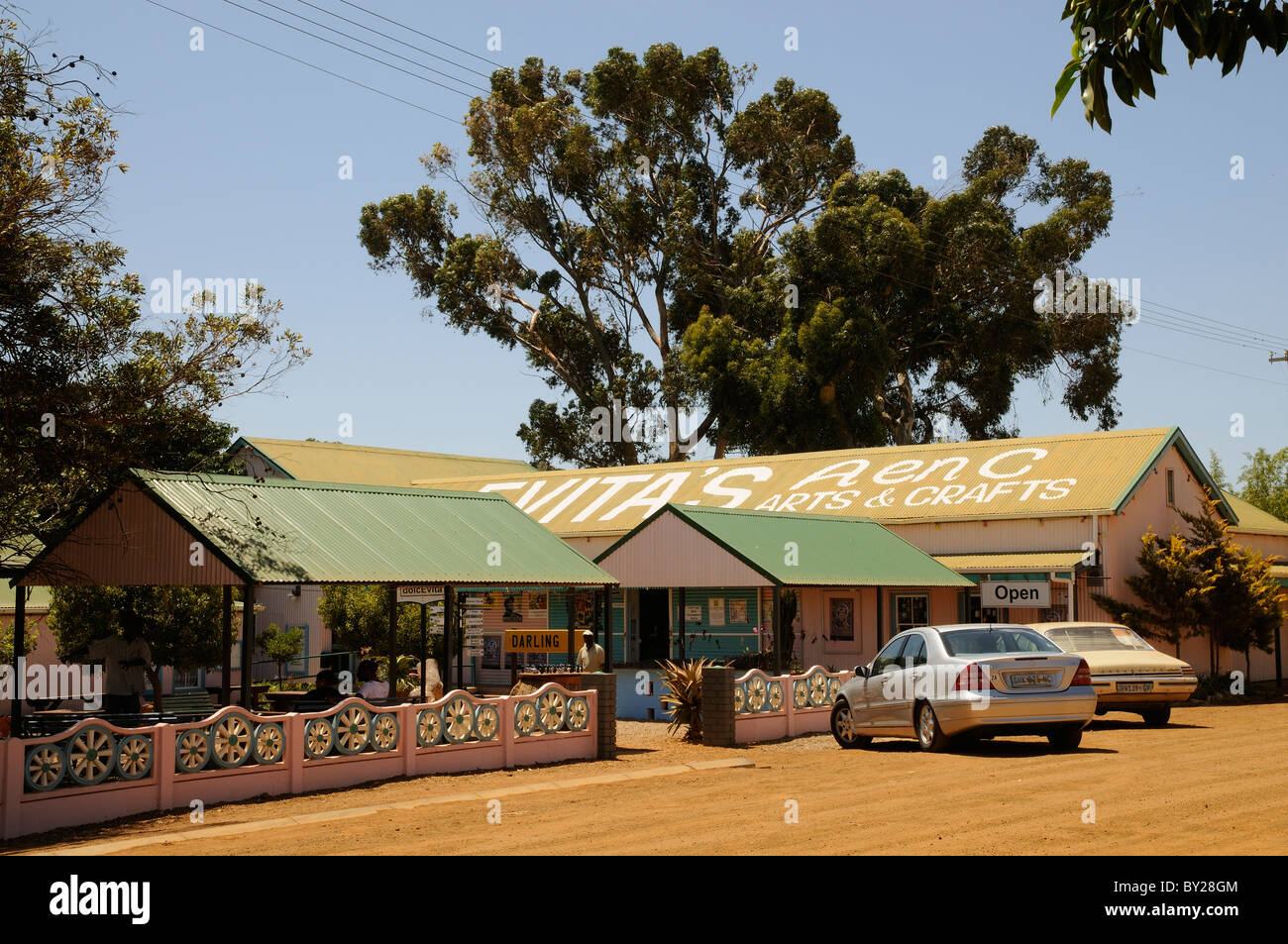 Ancienne gare ferroviaire de Darling une ville africaine proche de la côte ouest au nord de Cape Town en Afrique du Sud se Evita Perron center Banque D'Images