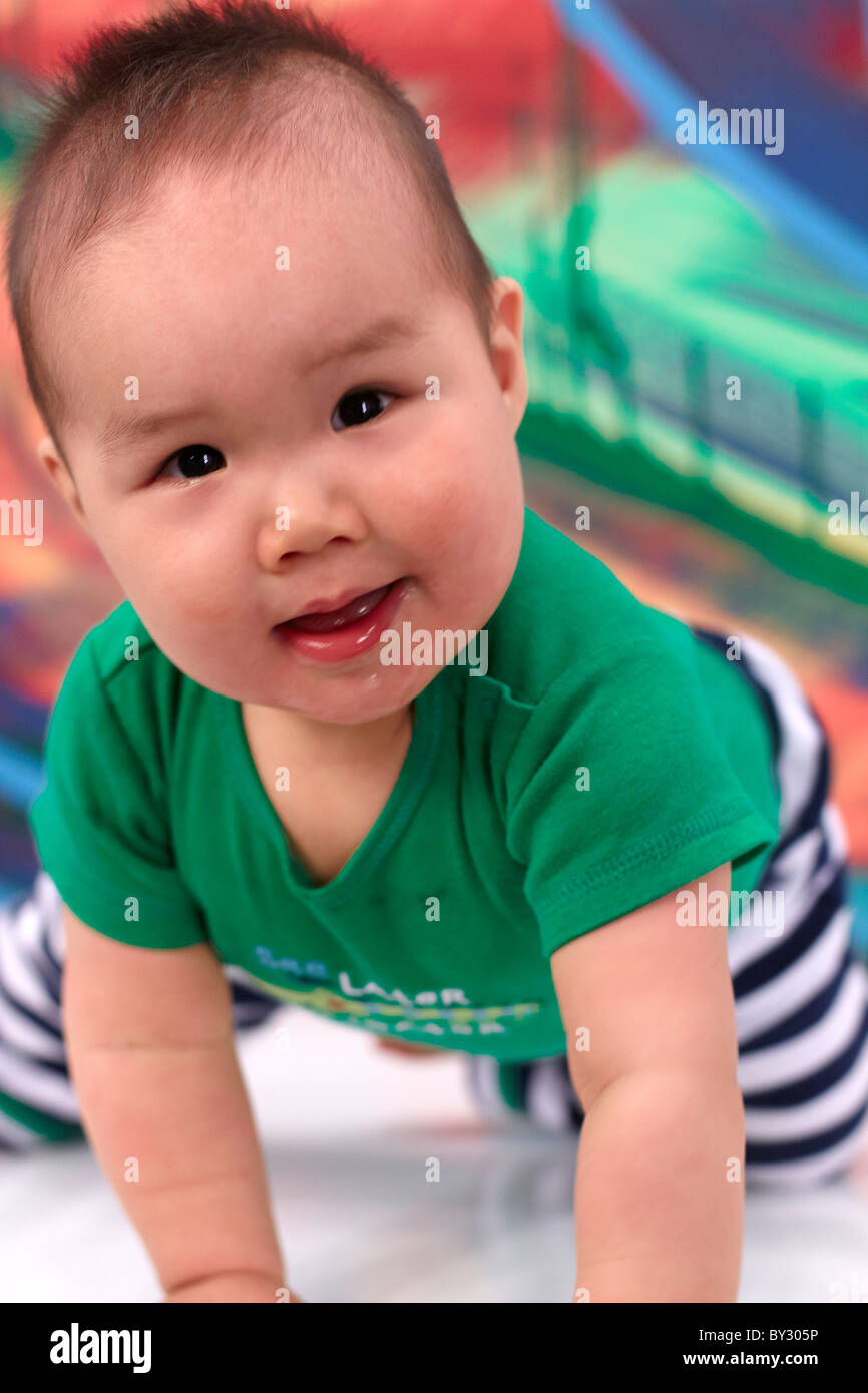 Un Heureux Bebe Mongole Photo Stock Alamy