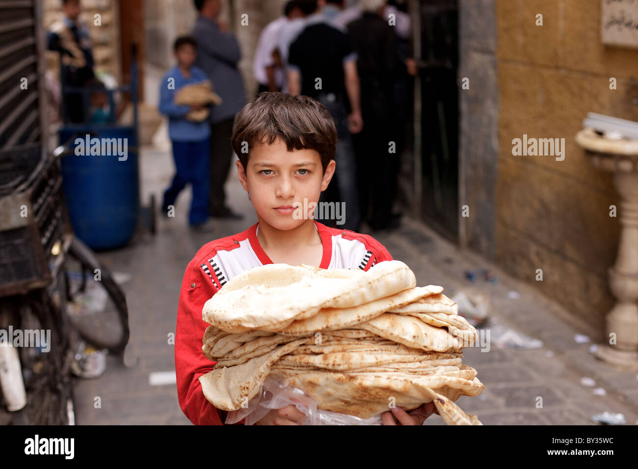 Garçon syrien Banque de photographies et d'images à haute résolution - Alamy
