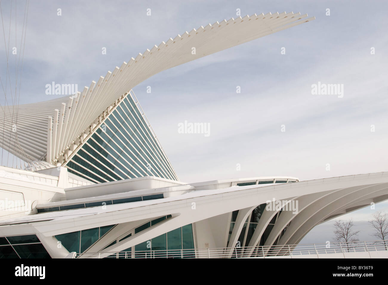 Milwaukee Art Museum's Quadracci Pavilion conçue par Santiago Calatrava situé sur le lac Michigan Banque D'Images