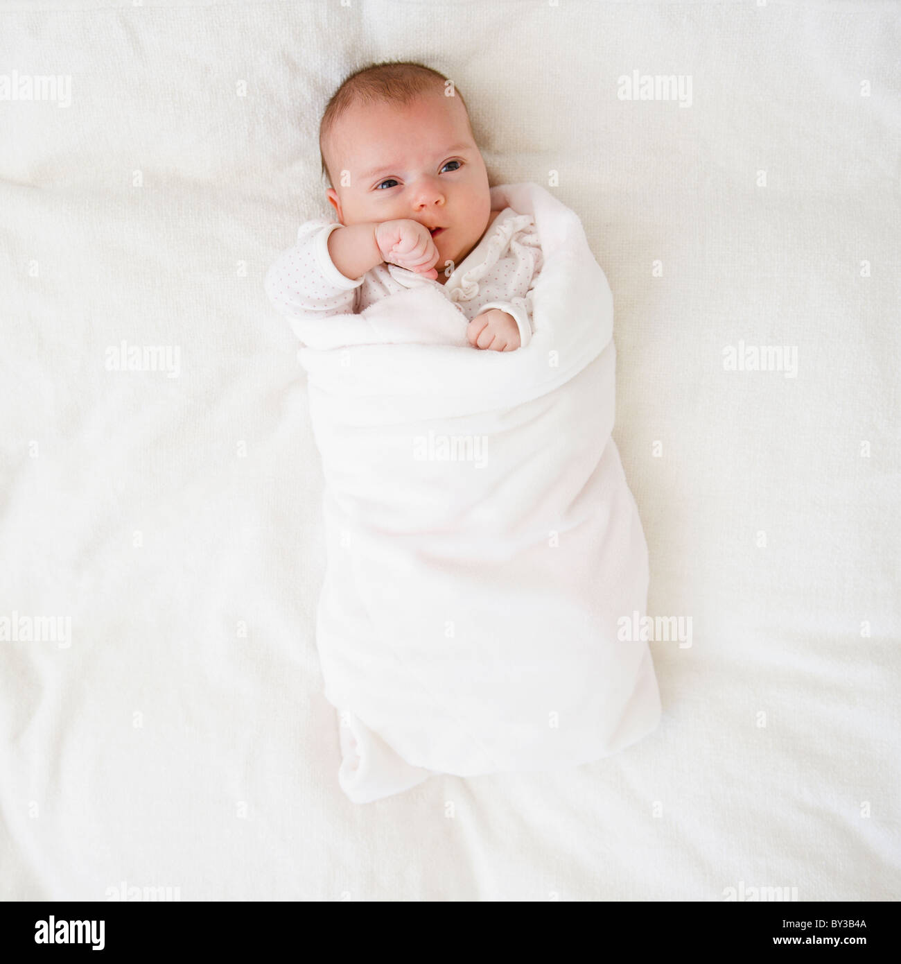 USA, New Jersey, Jersey City, baby girl (2-5 mois) portrait Banque D'Images