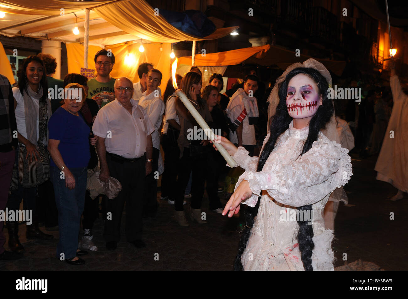 Procession ' Compagnie ' Saint ( la mythologie celtique ) . Quichotte ' marché ' Semaine Cervantes ALCALÁ DE HENARES Madrid ESPAGNE Banque D'Images