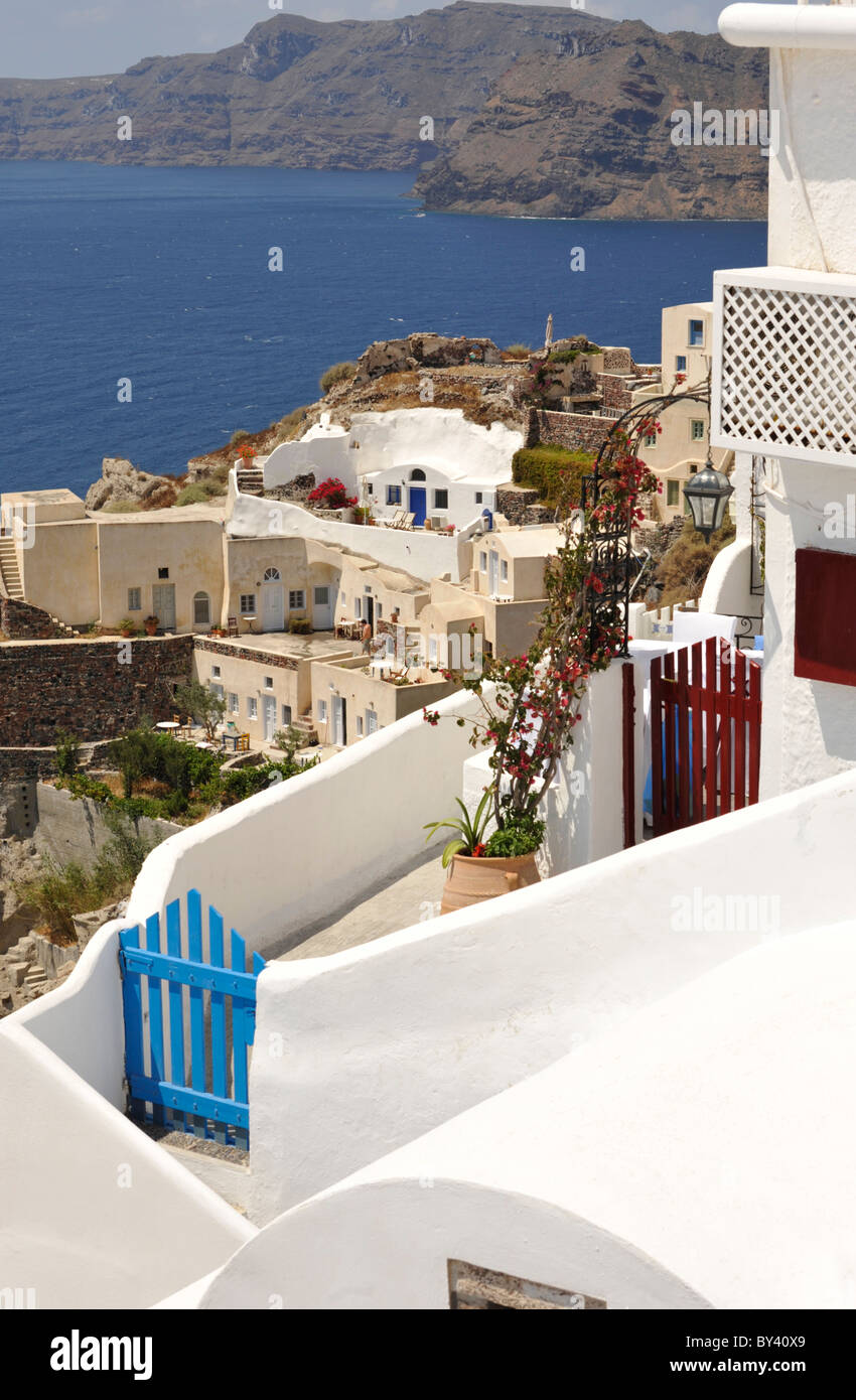 La ville d'Oia, sur l'île grecque de Santorin dans la mer Égée Banque D'Images