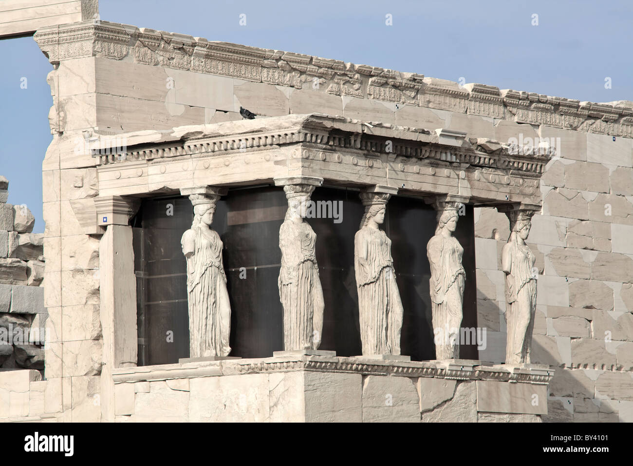 Caryatides sur la colline de l'Acropole, près de Parthénon à Athènes Banque D'Images