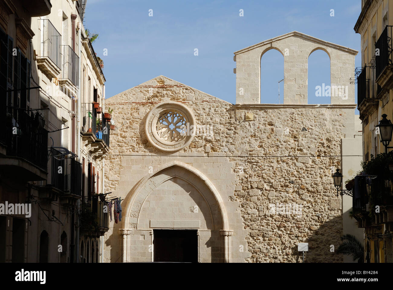 Syracuse. La Sicile. L'Italie. Isola di Ortigia. 13e-14e C l'église de San Giovanni Battista. Banque D'Images