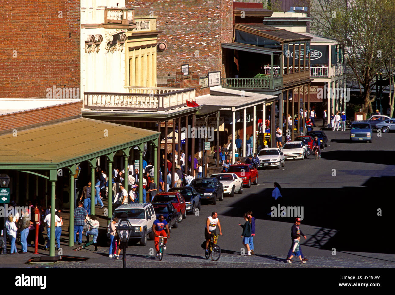 Touristes, visiteurs, visites, Old Sacramento State Historic Park, ville de Sacramento, Sacramento, California, United States Banque D'Images