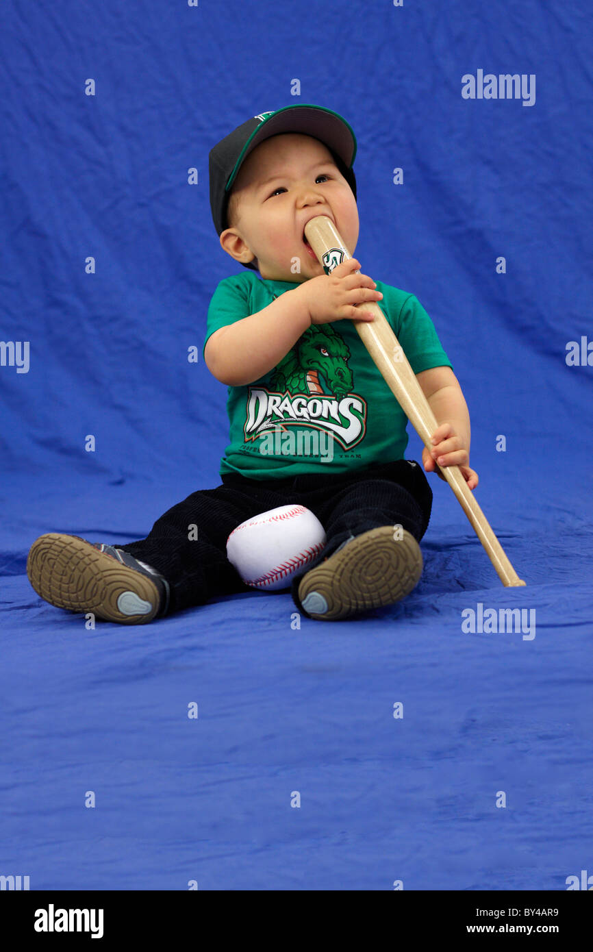 Un Heureux Bebe Mongole Photo Stock Alamy