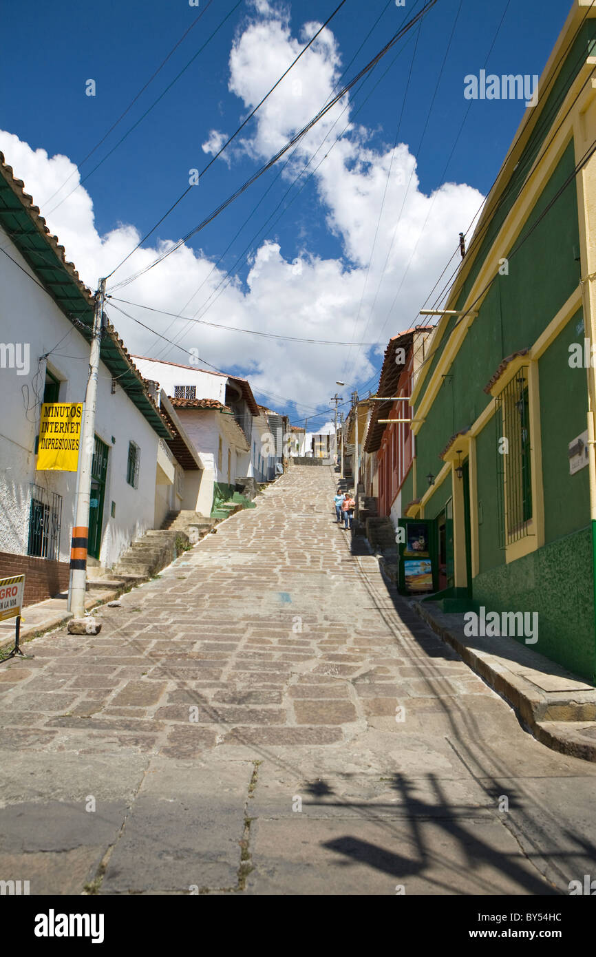 Belle rue pavée dans le petit village de Barichara, Colombie Banque D'Images