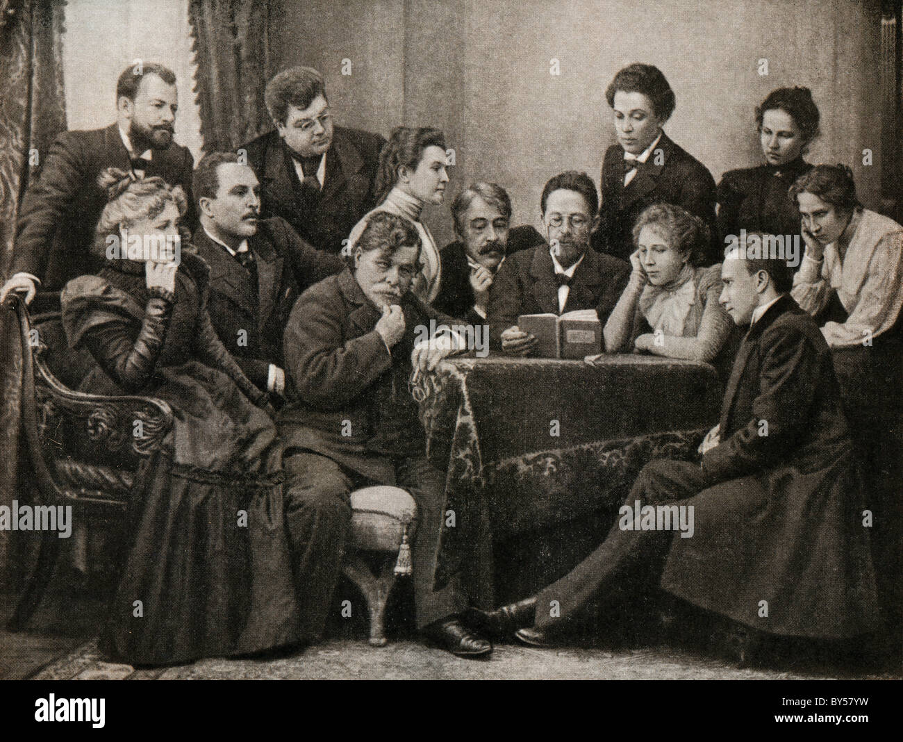 Parmi les artistes d'Anton Tchekhov - participants de la pièce "La Mouette" au Théâtre Académique d'Art de Moscou Banque D'Images