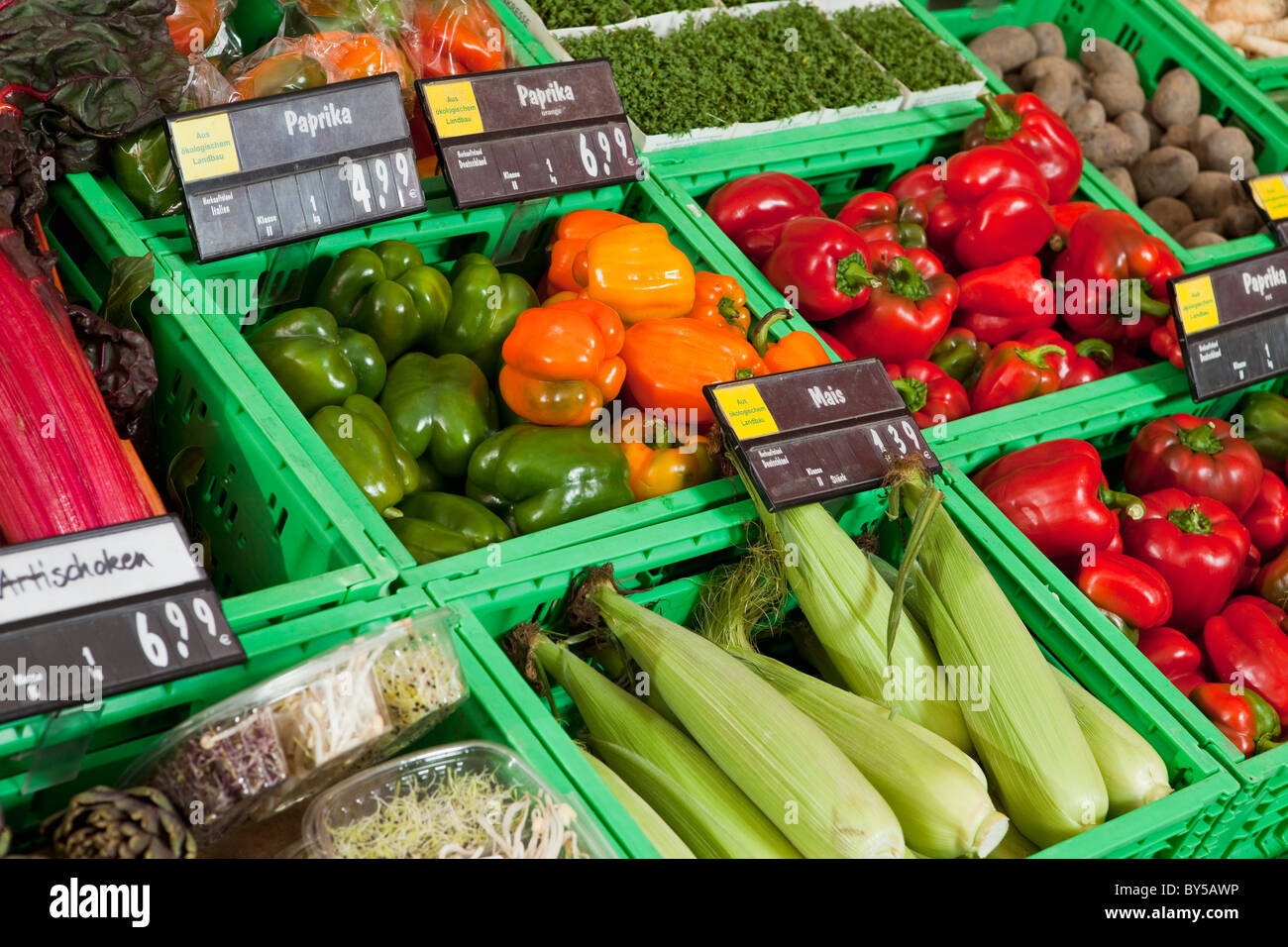 Section de légumes d'un supermarché Banque D'Images