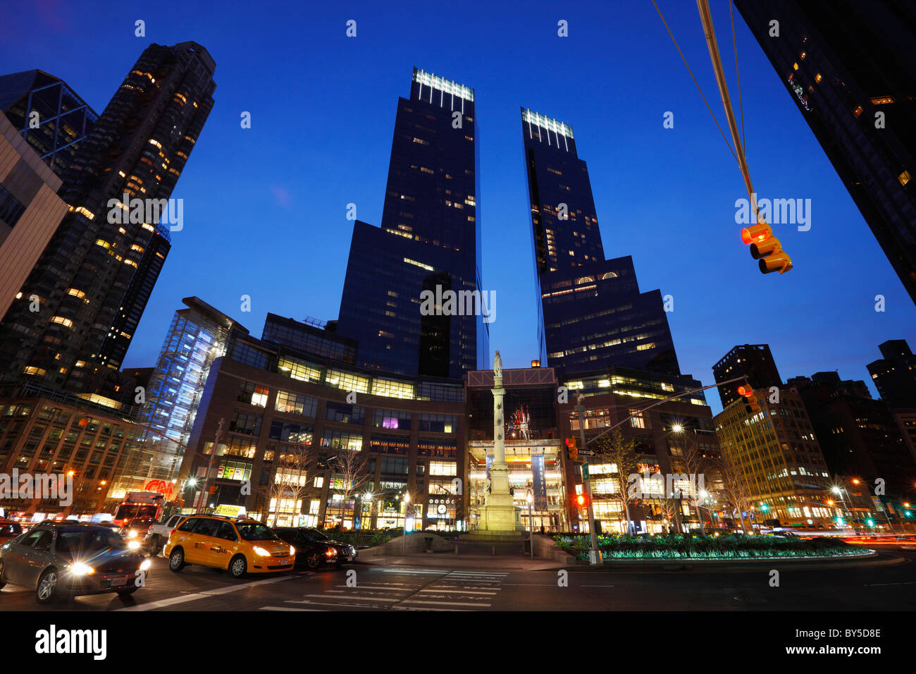 New York, Time Warner Center, Colombo cercle à nuit Banque D'Images