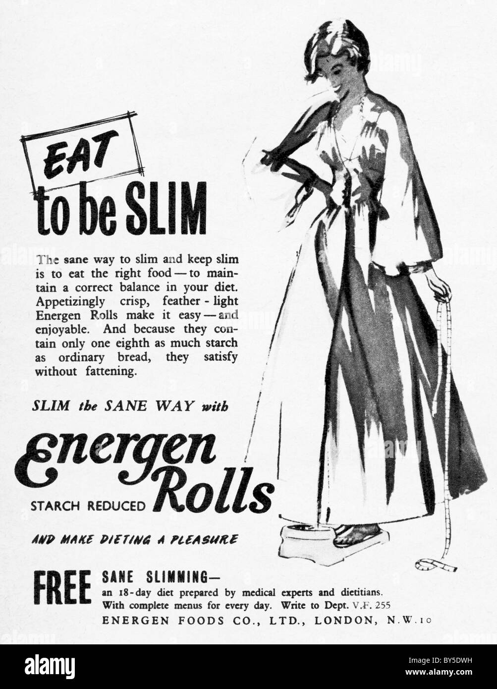 1950 Annonce dans le magazine de mode pour femmes réduit l'amidon Energen pains d'amincissement Banque D'Images