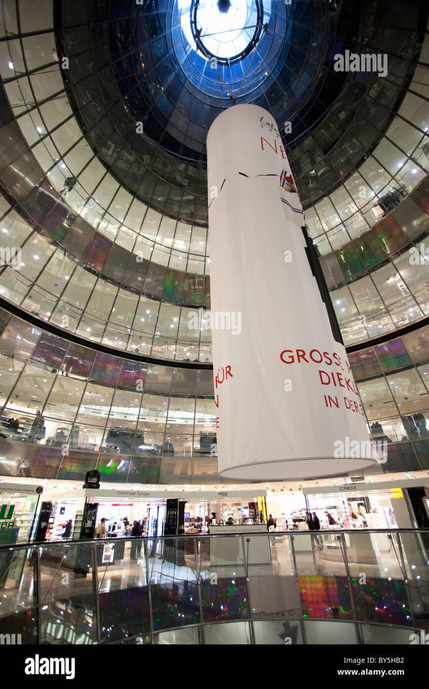 Allemagne, Berlin, Galeries Lafayette, un complexe de boutiques Banque D'Images