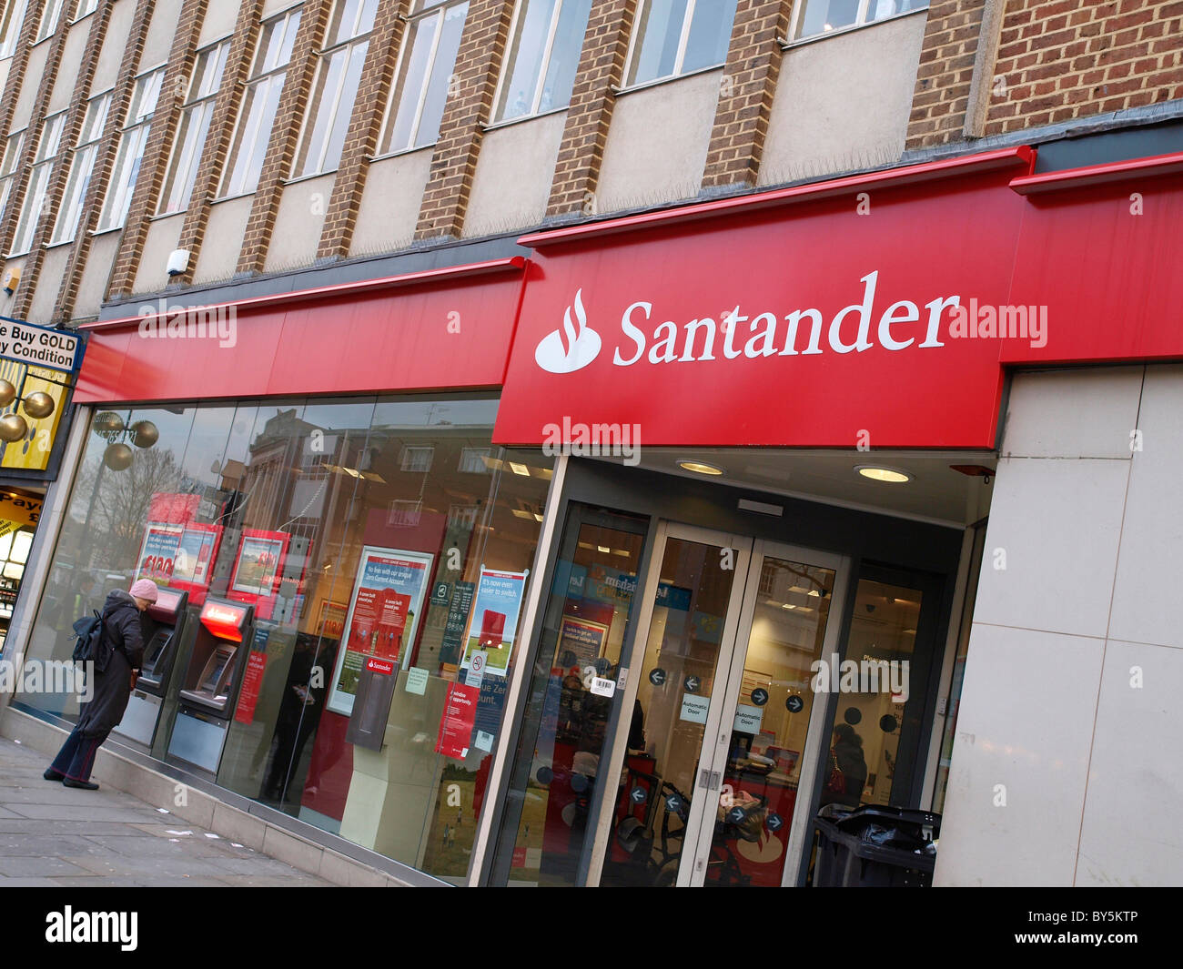 Direction générale de la Banque Santander dans Lewisham High Street Banque D'Images