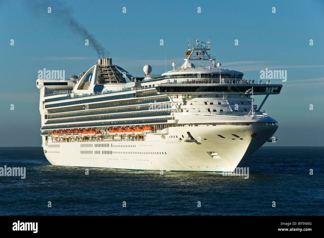 Princess Cruises Grand class bateau de croisière Grand Princess arrivant à Malaga en Espagne Banque D'Images