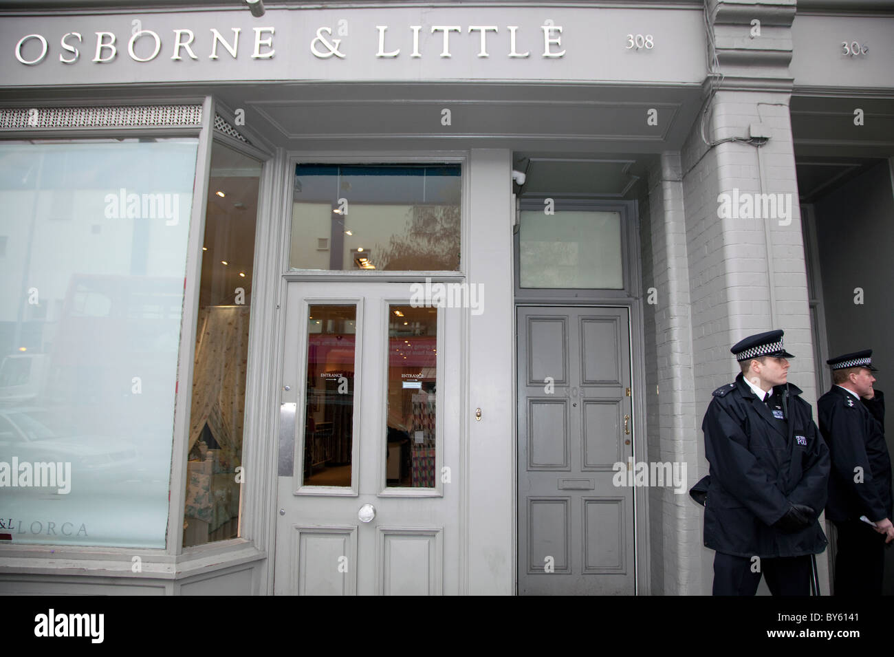 Protestation des USA en dehors de Osborne & Little, Londres : le Chancelier George Osborne est l'affaire de famille Banque D'Images